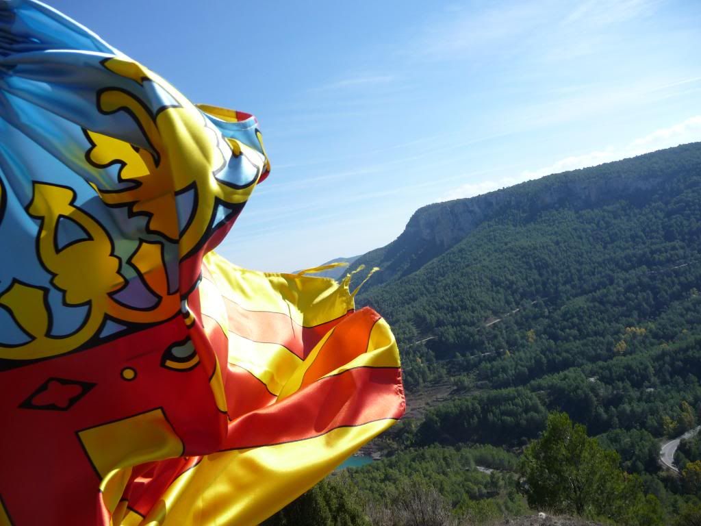 RESTOS DEL CASTILLO DE LA VIÑAZA TIERRA DE LA BARONÍA DE ARENÓS